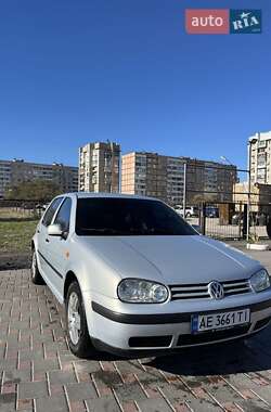 Хэтчбек Volkswagen Golf 1999 в Запорожье