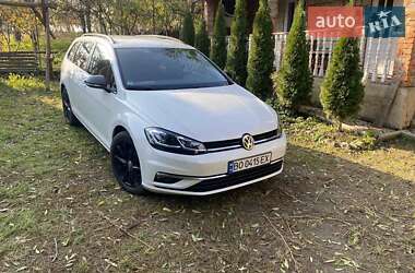 Универсал Volkswagen Golf 2017 в Борщеве