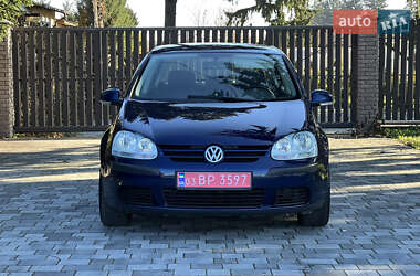 Хетчбек Volkswagen Golf 2005 в Старокостянтинові