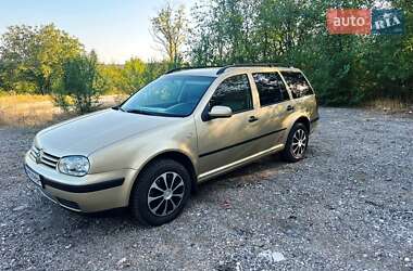 Універсал Volkswagen Golf 2002 в Запоріжжі