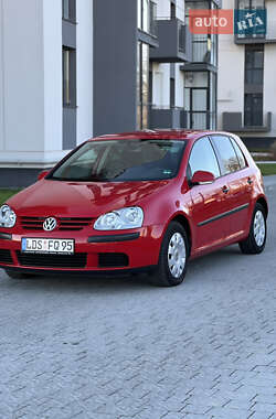 Хетчбек Volkswagen Golf 2006 в Львові