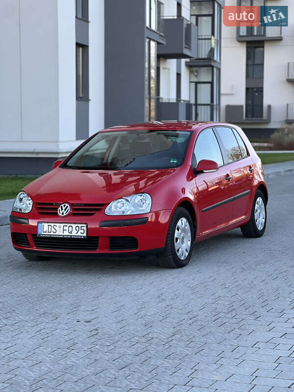 Хэтчбек Volkswagen Golf 2006 в Львове