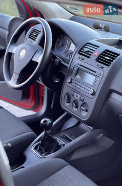 Хэтчбек Volkswagen Golf 2006 в Львове