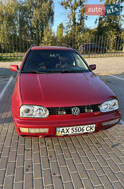 Универсал Volkswagen Golf 1998 в Ровно