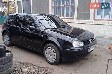 Хэтчбек Volkswagen Golf 2000 в Подольске