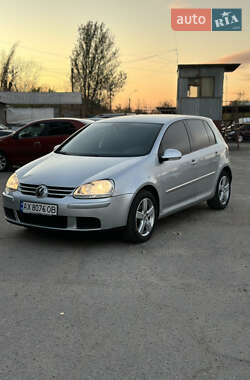 Хетчбек Volkswagen Golf 2006 в Запоріжжі