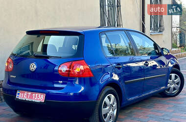 Хэтчбек Volkswagen Golf 2006 в Днепре