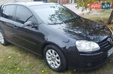 Хэтчбек Volkswagen Golf 2005 в Чернигове