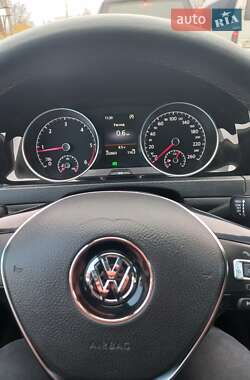 Универсал Volkswagen Golf 2014 в 