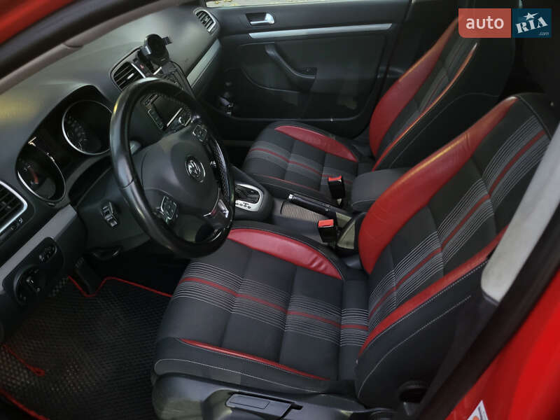 Универсал Volkswagen Golf 2013 в Хмельницком