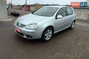 Хетчбек Volkswagen Golf 2008 в Рівному