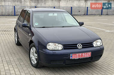 Хэтчбек Volkswagen Golf 2001 в Тернополе