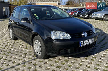 Хетчбек Volkswagen Golf 2005 в Корсунь-Шевченківському