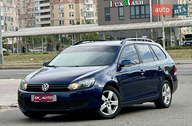 Универсал Volkswagen Golf 2012 в Киеве