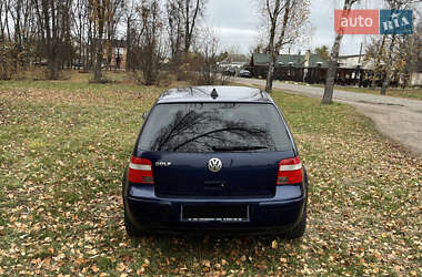 Хэтчбек Volkswagen Golf 2003 в Золотоноше