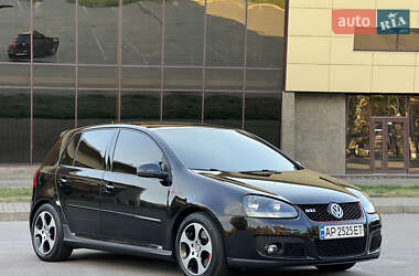 Хетчбек Volkswagen Golf 2006 в Запоріжжі