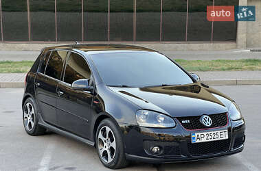 Хетчбек Volkswagen Golf 2006 в Запоріжжі