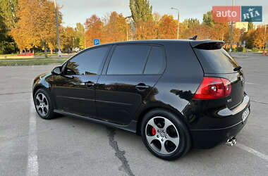 Хетчбек Volkswagen Golf 2006 в Запоріжжі