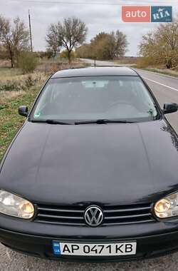 Хетчбек Volkswagen Golf 2000 в Запоріжжі