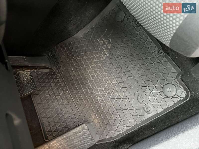 Універсал Volkswagen Golf 2009 в Кривому Розі