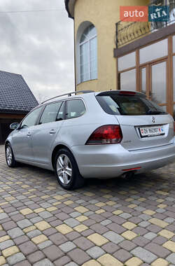 Універсал Volkswagen Golf 2010 в Старокостянтинові