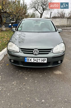 Хетчбек Volkswagen Golf 2004 в Хмельницькому