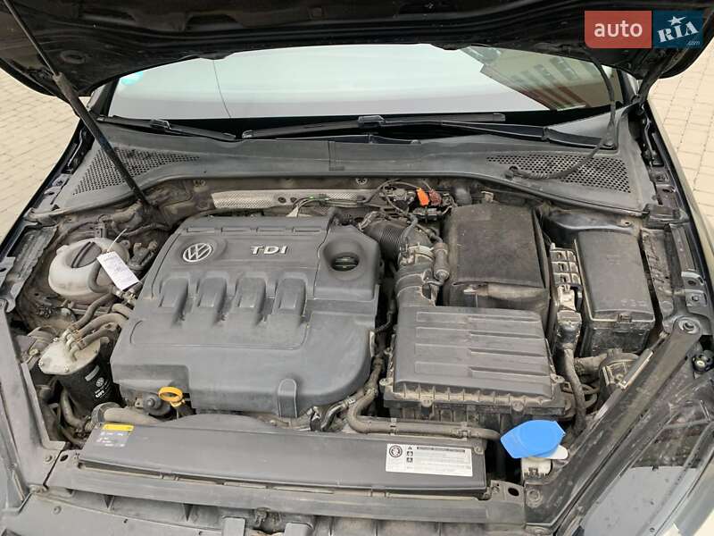 Універсал Volkswagen Golf 2014 в Хмельницькому