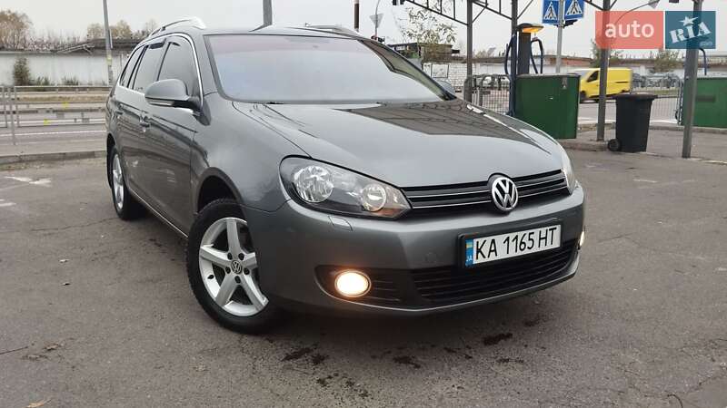 Універсал Volkswagen Golf 2012 в Києві