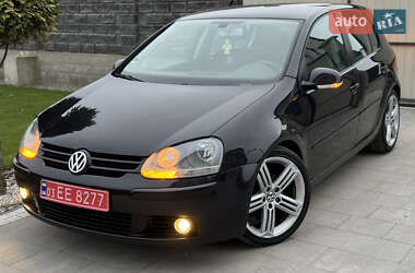 Хэтчбек Volkswagen Golf 2005 в Львове