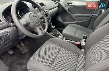 Хетчбек Volkswagen Golf 2009 в Харкові