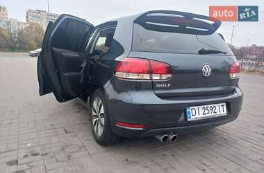 Хетчбек Volkswagen Golf 2010 в Києві