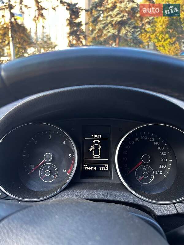 Хетчбек Volkswagen Golf 2011 в Запоріжжі