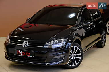 Хэтчбек Volkswagen Golf 2015 в Одессе