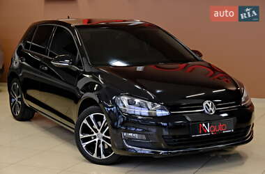 Хэтчбек Volkswagen Golf 2015 в Одессе