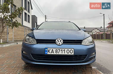 Универсал Volkswagen Golf 2015 в Киеве