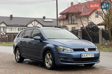 Универсал Volkswagen Golf 2015 в Киеве