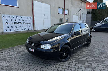 Хетчбек Volkswagen Golf 2003 в Луцьку