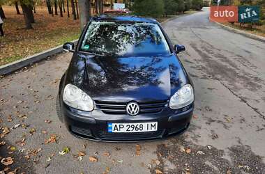 Хетчбек Volkswagen Golf 2006 в Запоріжжі