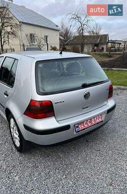 Хэтчбек Volkswagen Golf 2001 в Буске