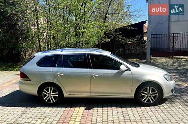 Універсал Volkswagen Golf 2010 в Тячеві