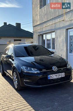 Універсал Volkswagen Golf 2014 в Хмельницькому