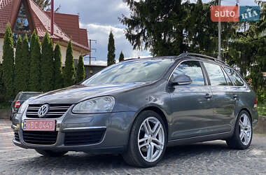 Універсал Volkswagen Golf 2008 в Старокостянтинові