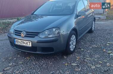 Хетчбек Volkswagen Golf 2004 в Вінниці