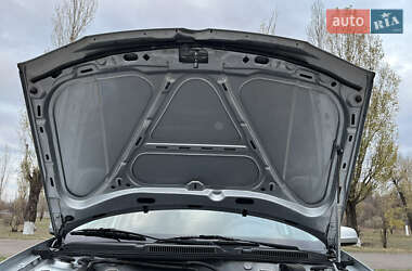 Хэтчбек Volkswagen Golf 2001 в 