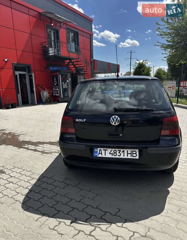 Хетчбек Volkswagen Golf 2000 в Калуші