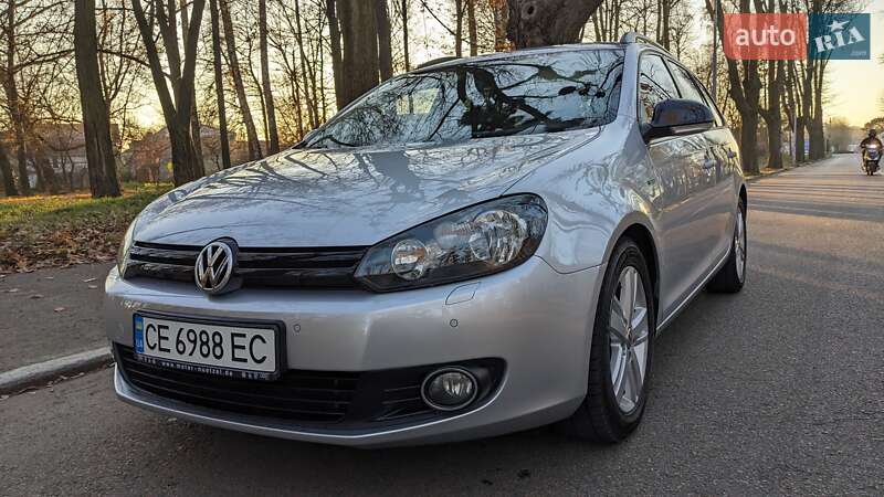 Універсал Volkswagen Golf 2013 в Чернівцях