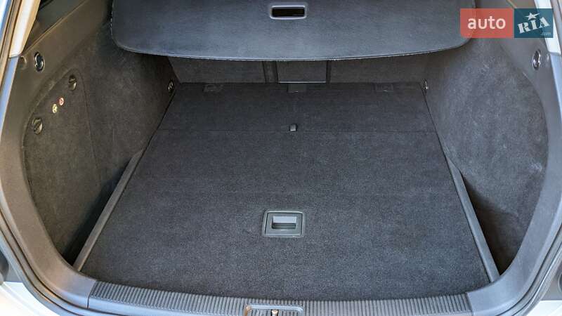 Універсал Volkswagen Golf 2013 в Чернівцях