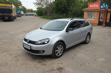 Універсал Volkswagen Golf 2012 в 