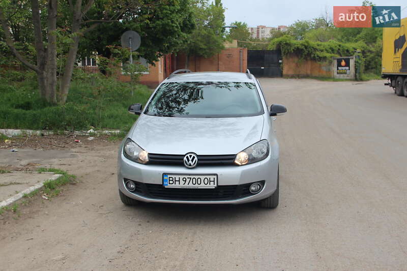 Універсал Volkswagen Golf 2012 в Одесі