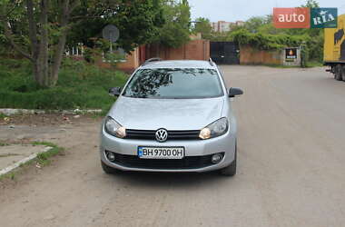 Універсал Volkswagen Golf 2012 в 